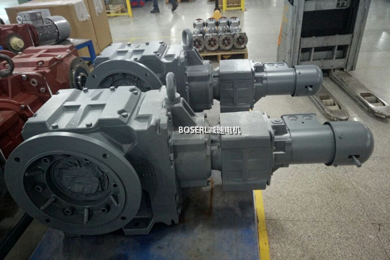 1665129181401759.jpg 齒輪減速機加電機